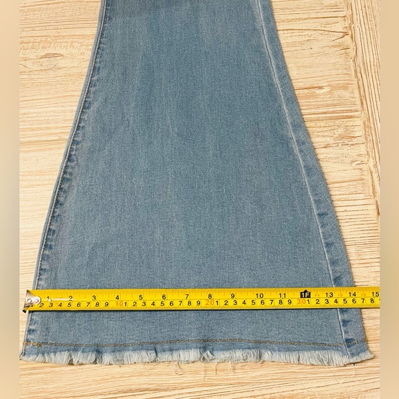 Umgee Flare Wide Leg Jeans in Classic Blue - Size 3 - Picture 12 of 13